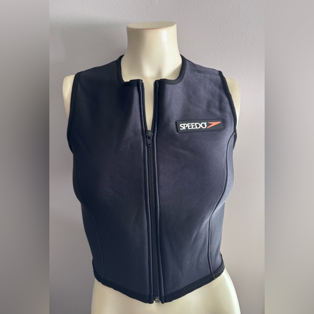 Women’s Speedo zip up vest